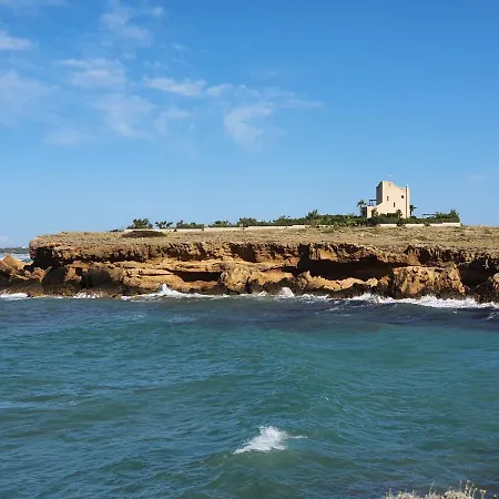 Privata Adele, Luxury Escape With Pool, Apulia, Salento Willa