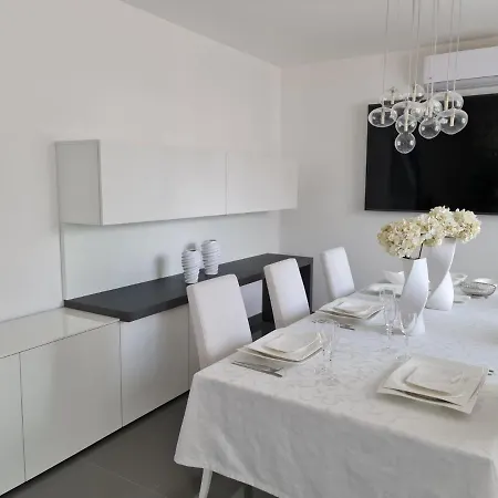 Privata Adele, Luxury Escape With Pool, Apulia, Salento Willa San Vito dei Normanni